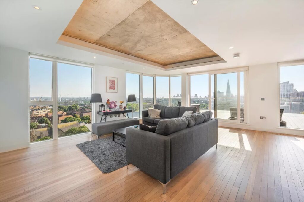 Park Vista Tower, Cobblestone Square 3 bedroom apartment for sale London, E1W