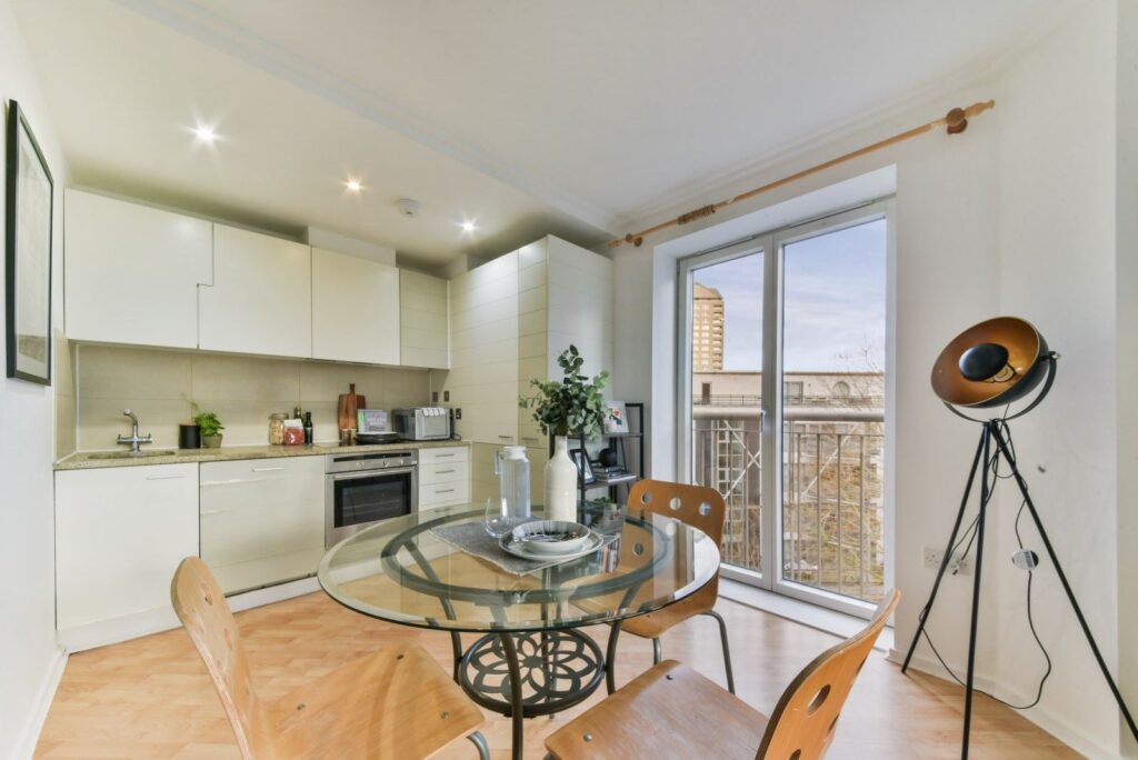 Seacon Wharf, 4 Hutchings Street 2 bedroom apartment for sale London, E14