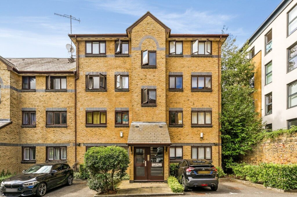 Tyndal Court, Transom Square 2 bedroom apartment for sale Greater London, E14