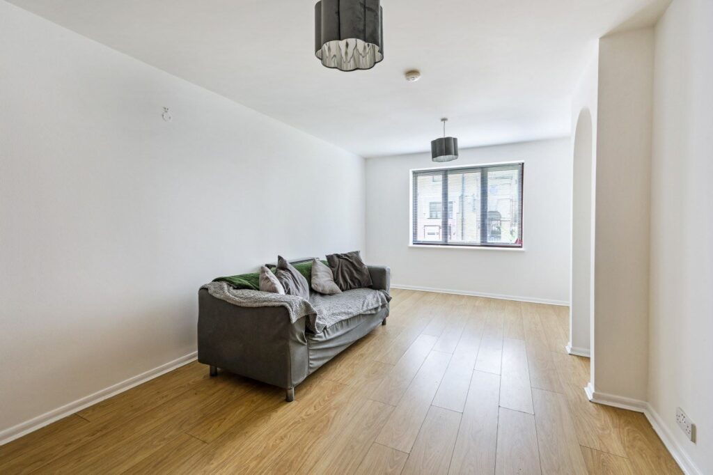 Tyndal Court, Transom Square 2 bedroom apartment for sale Greater London, E14