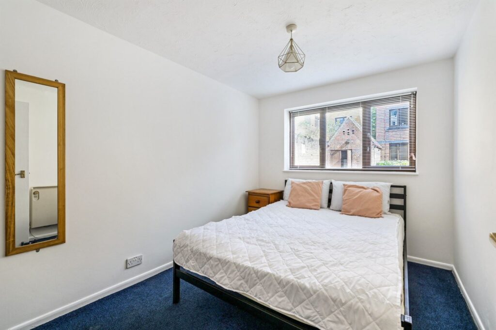 Tyndal Court, Transom Square 2 bedroom apartment for sale Greater London, E14