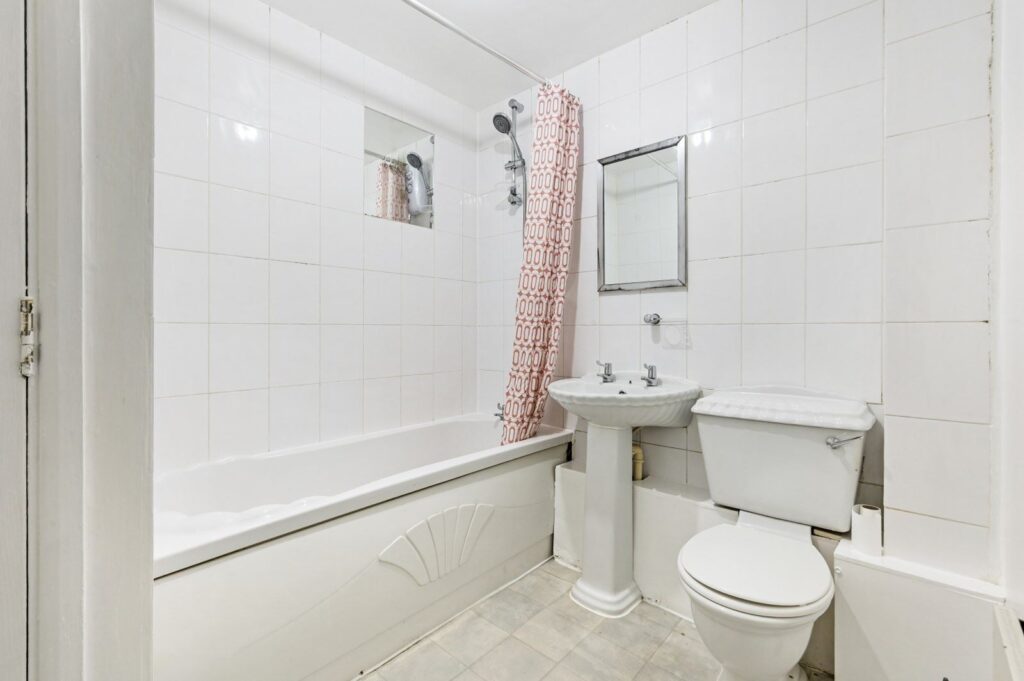 Tyndal Court, Transom Square 2 bedroom apartment for sale Greater London, E14