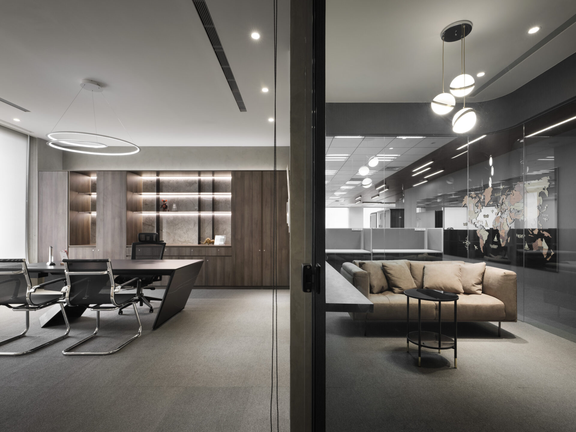 Luxury office interior design by Full House Group, featuring bespoke interiors for high-end businesses in London and Taiwan.