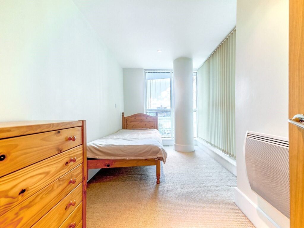 Jellicoe House, 4 St George Wharf 2 bedroom flat for sale 4 St George Wharf，London, SW8